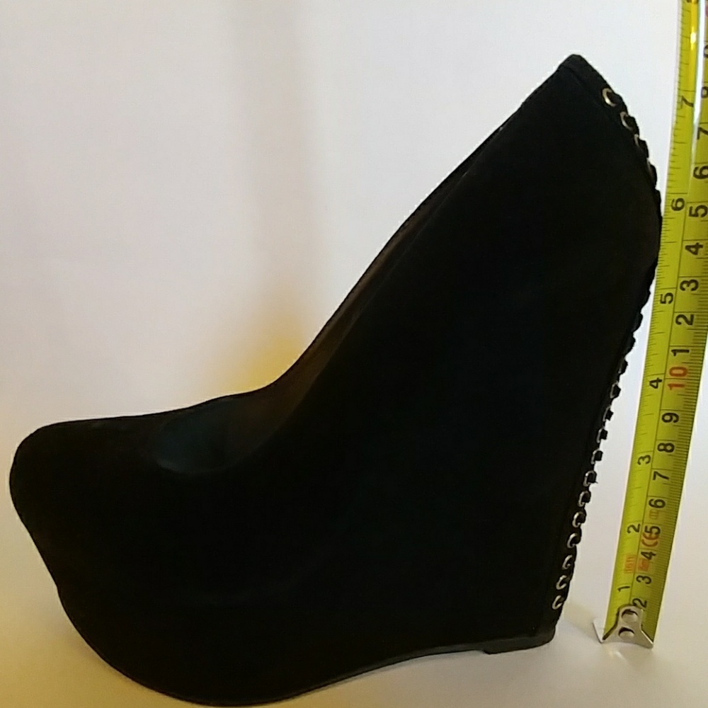 Elegant Black Wedge Shoes - Picture 3 of 5